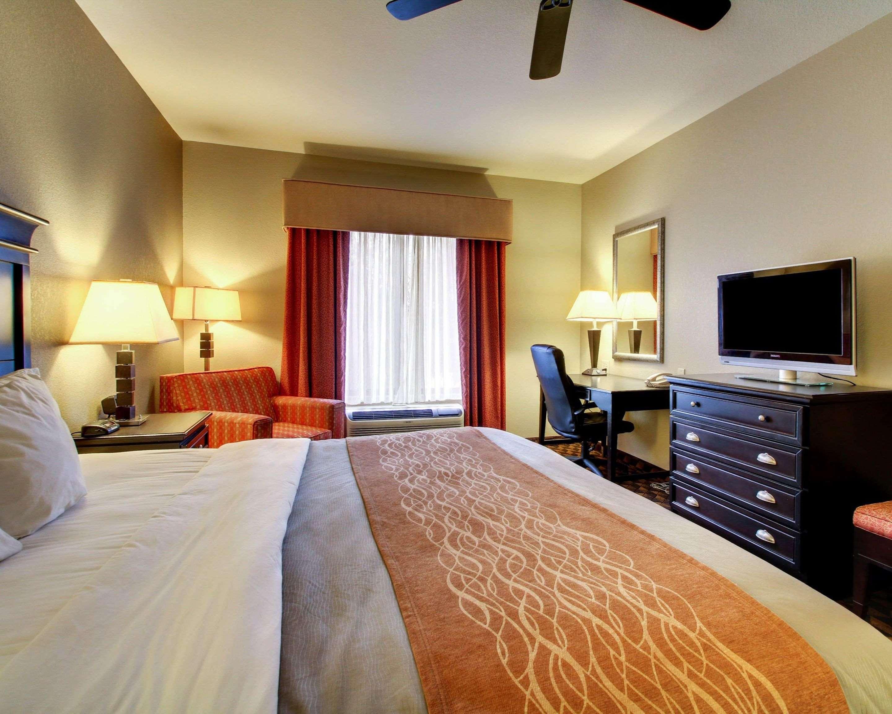 Comfort Inn & Suites Clinton Dış mekan fotoğraf