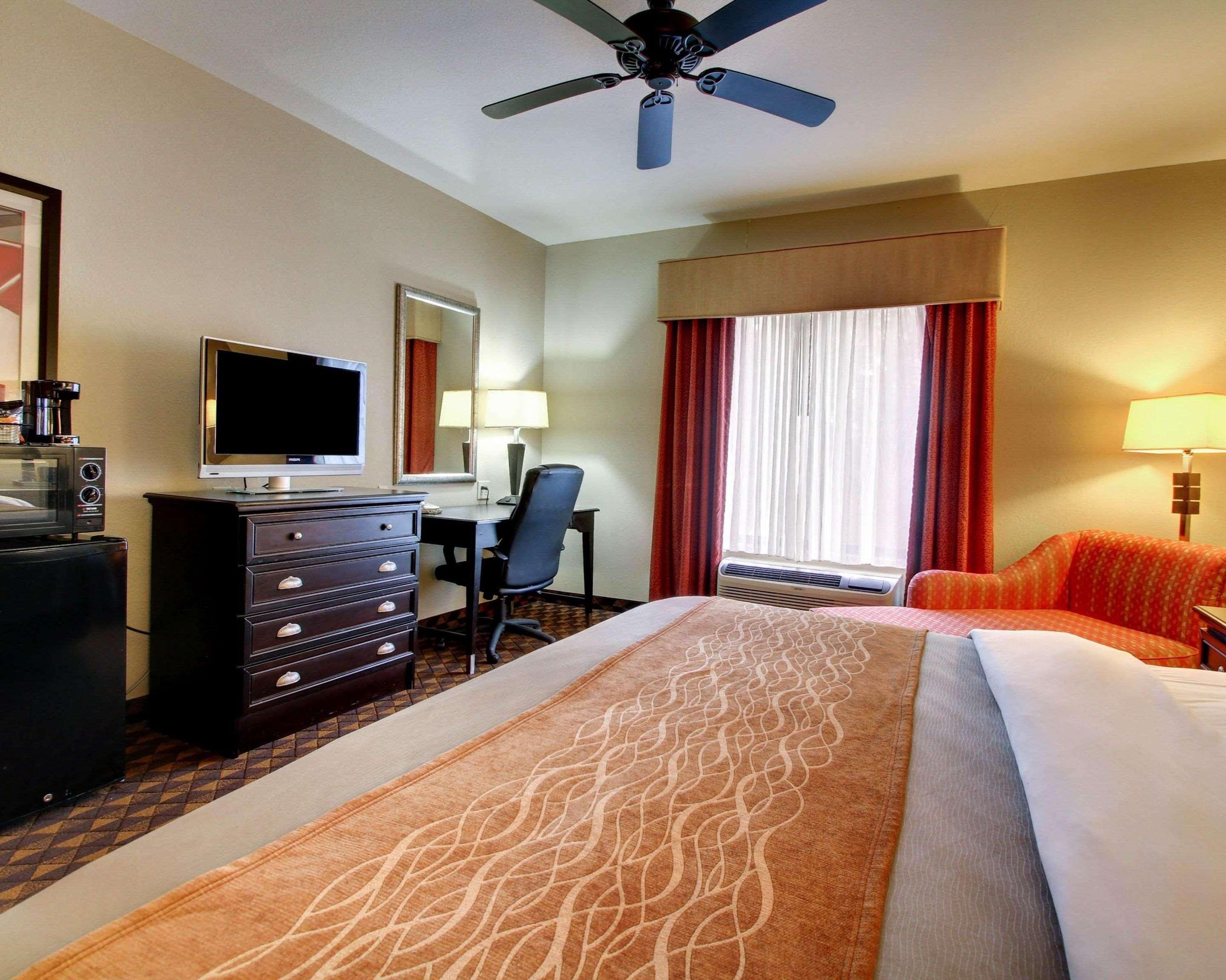 Comfort Inn & Suites Clinton Dış mekan fotoğraf