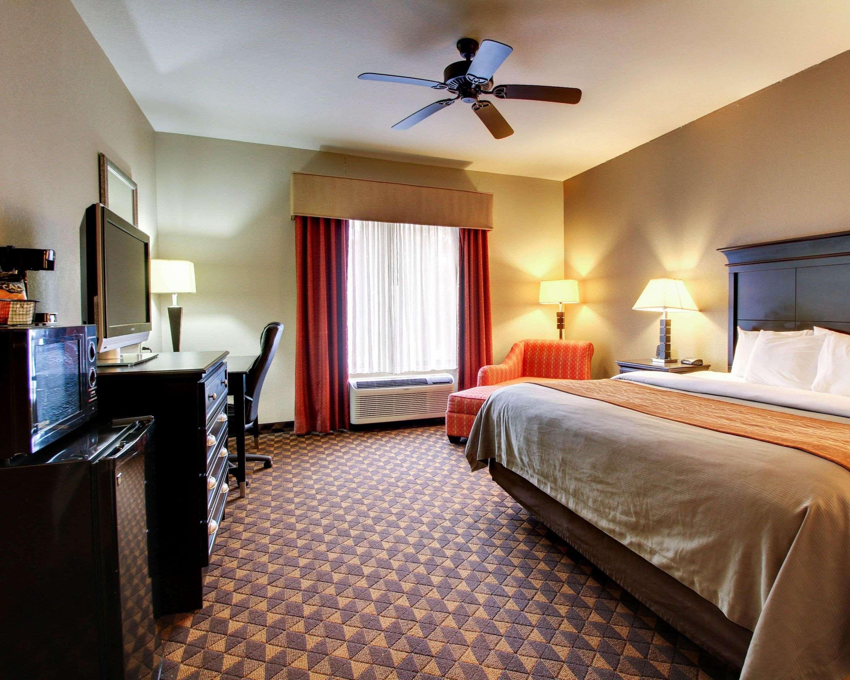 Comfort Inn & Suites Clinton Dış mekan fotoğraf