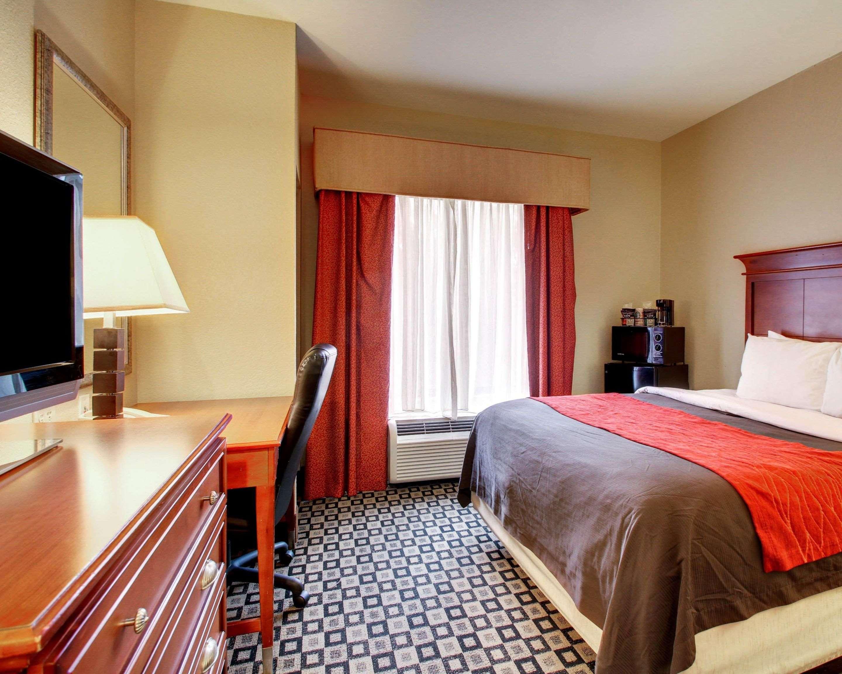 Comfort Inn & Suites Clinton Dış mekan fotoğraf