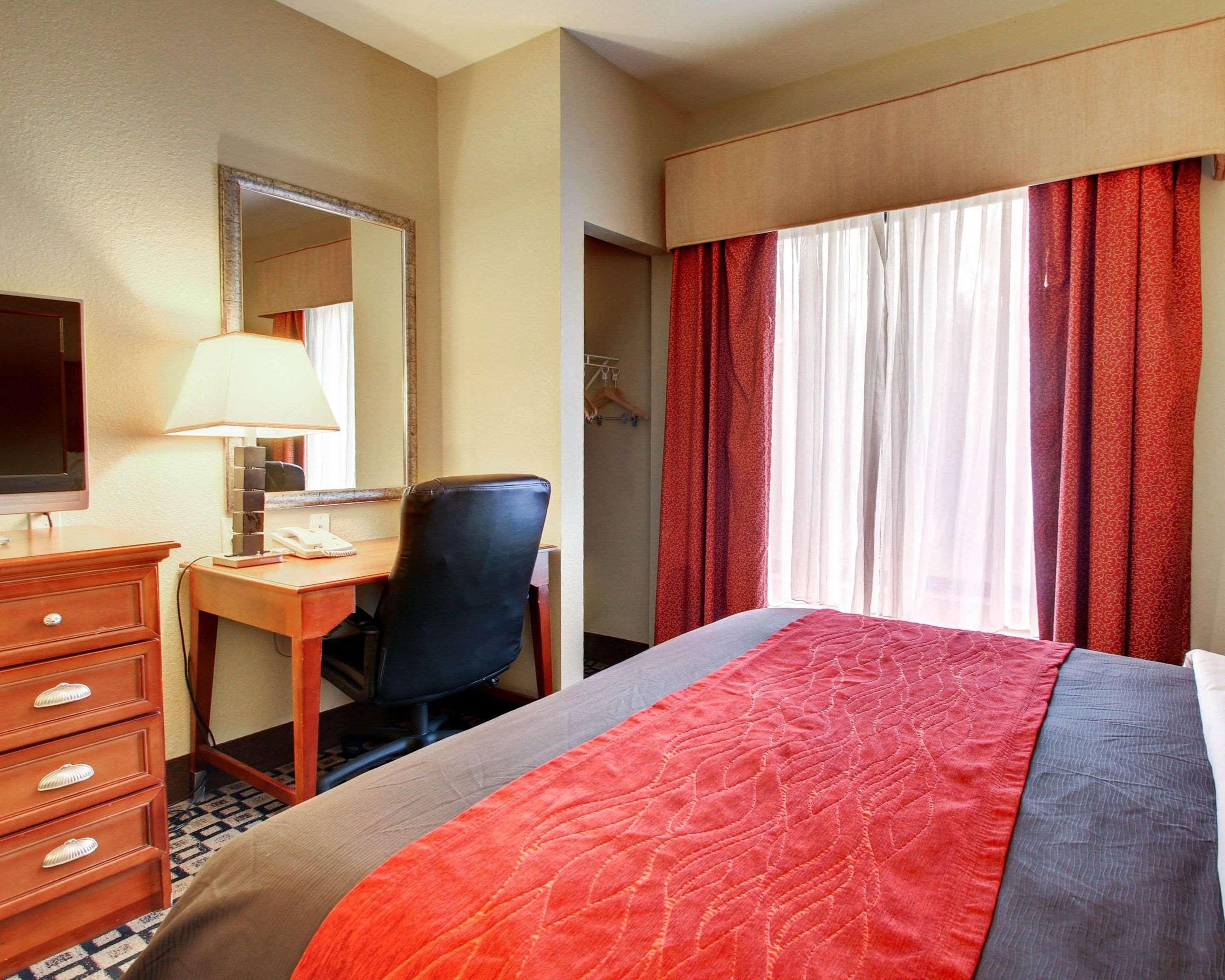 Comfort Inn & Suites Clinton Dış mekan fotoğraf