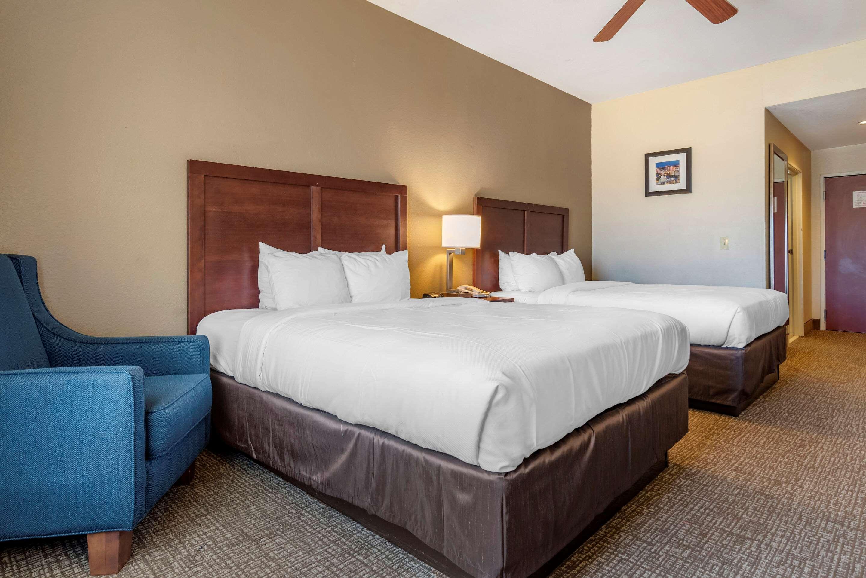 Comfort Inn & Suites Clinton Dış mekan fotoğraf